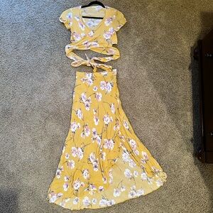 Floral Yellow Wrap Set